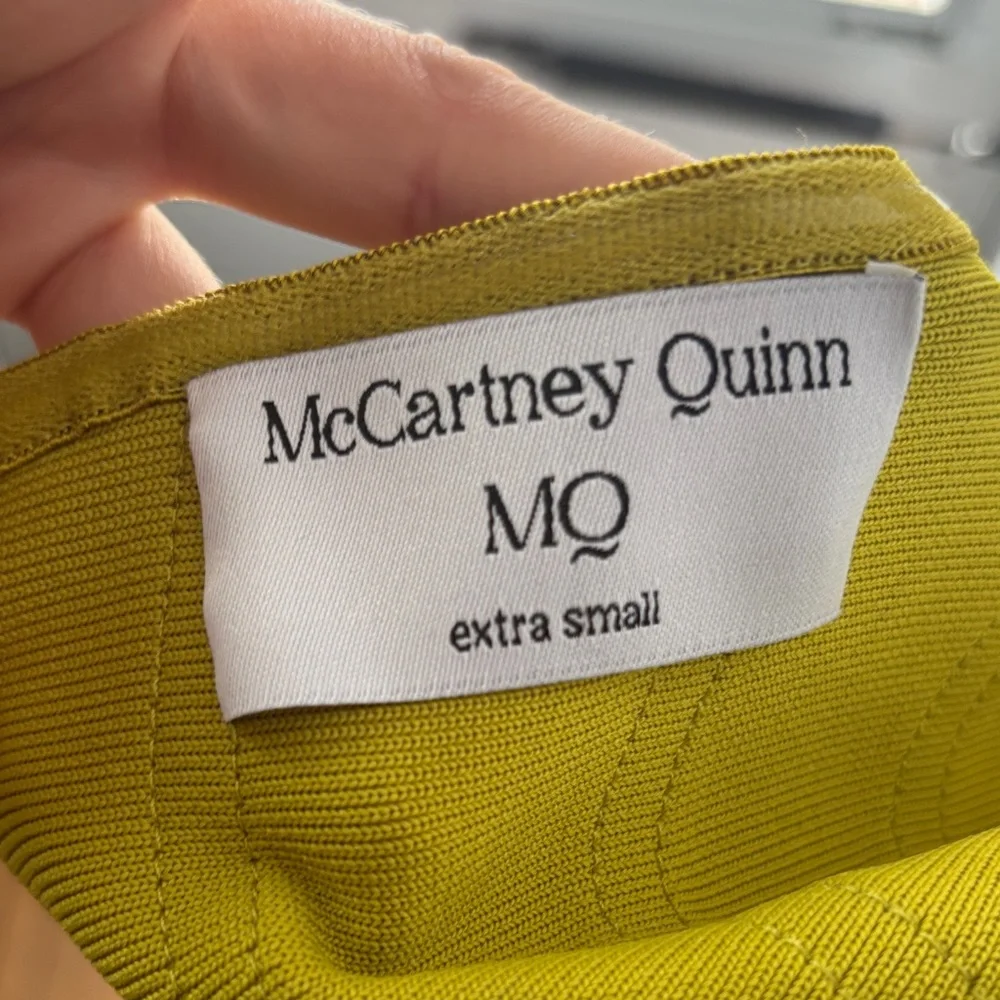 Elegant Backless Off-Shoulder Dress in Yellow - Picture 6 of 9